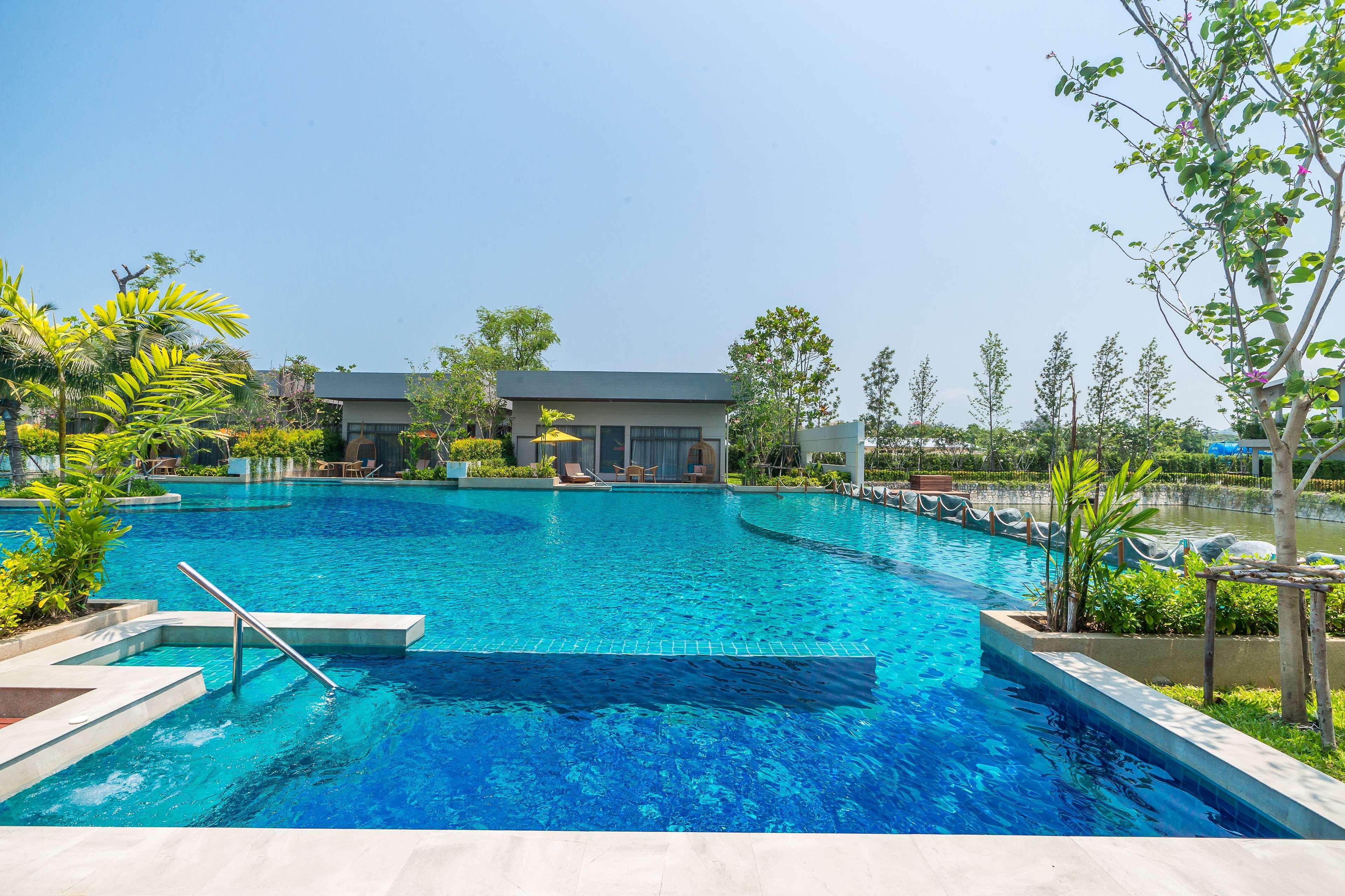 Avani+ Hua Hin Resort Cha-Am Exterior foto