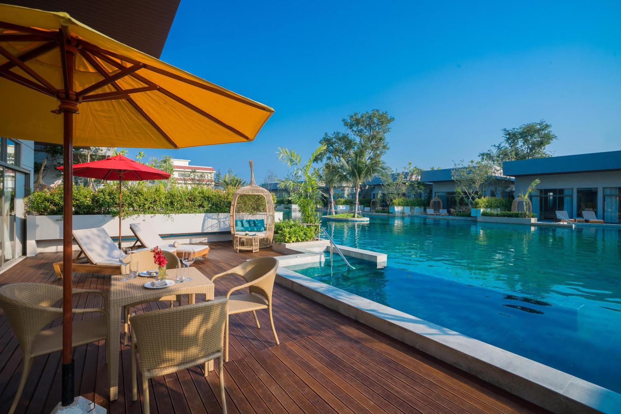 Avani+ Hua Hin Resort Cha-Am Exterior foto